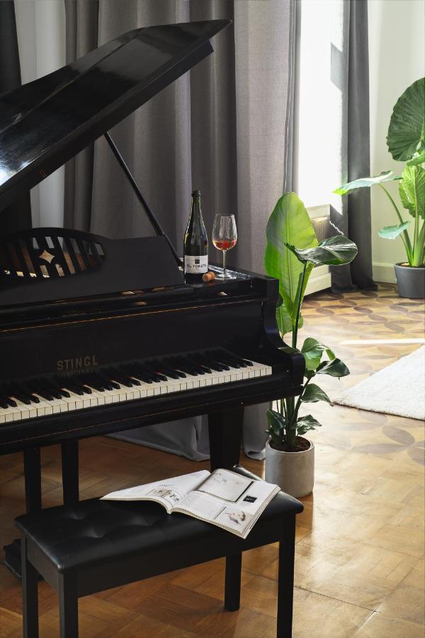 Oomph Koszyki Luxurious Apartments Warschau Buitenkant foto