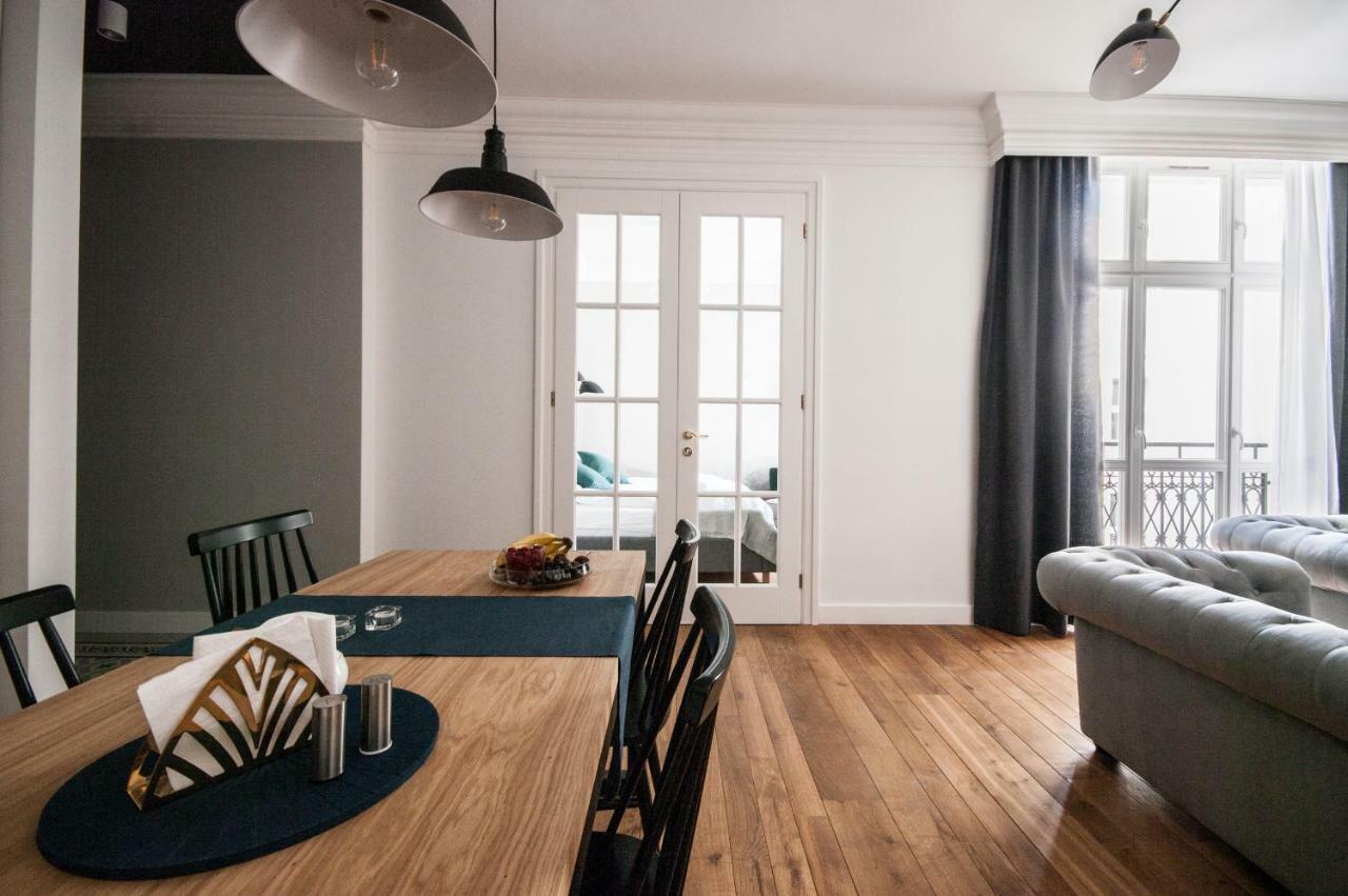 Oomph Koszyki Luxurious Apartments Warschau Buitenkant foto